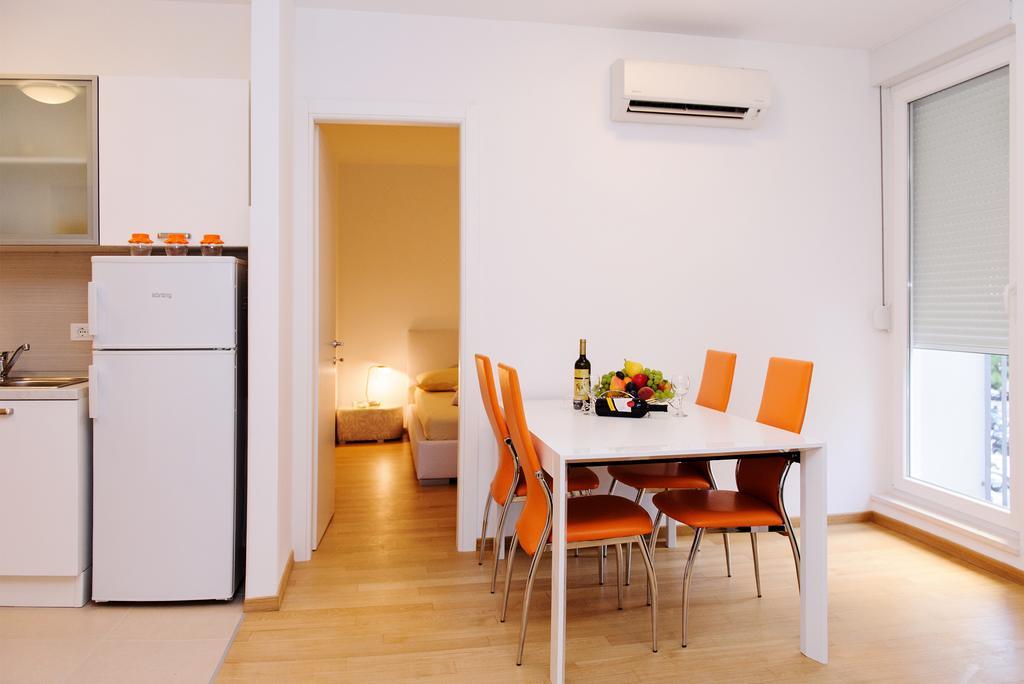 Apartment Marcela With Private Parking Split Ruang foto