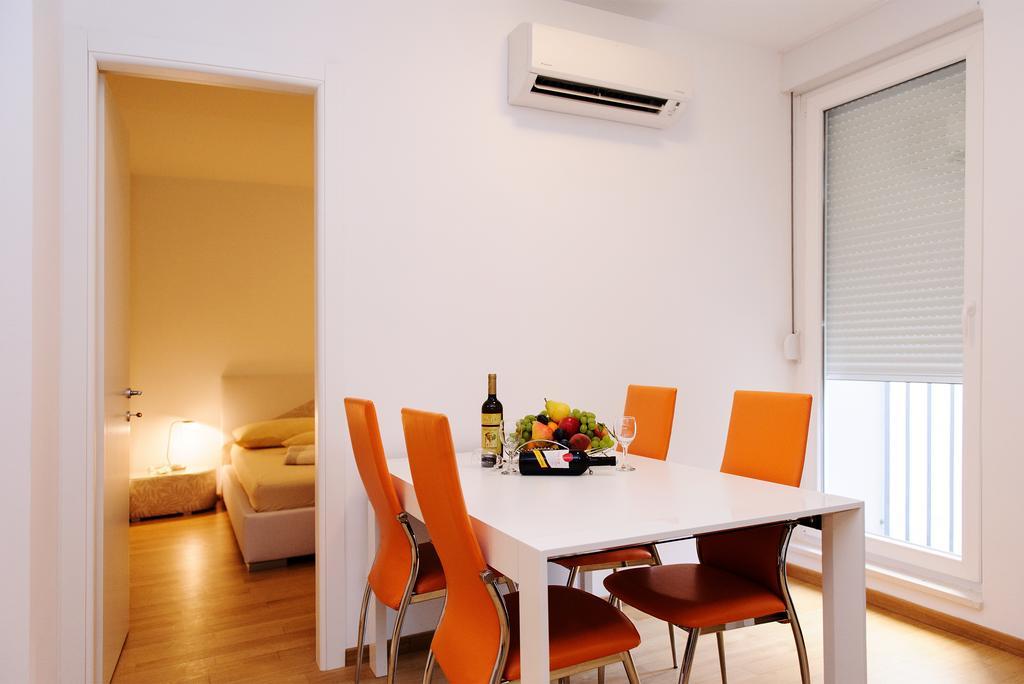 Apartment Marcela With Private Parking Split Ruang foto