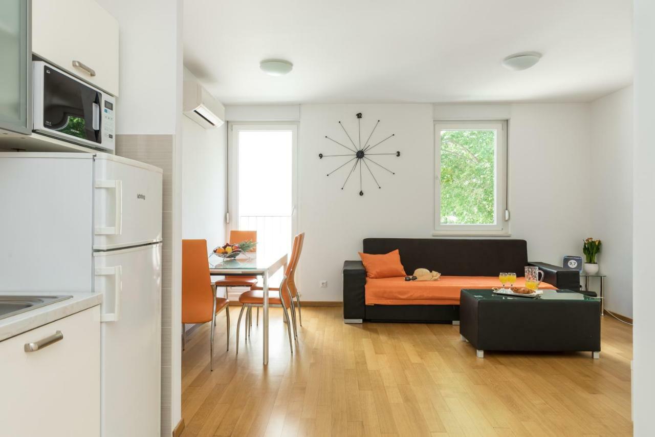 Apartment Marcela With Private Parking Split Bagian luar foto