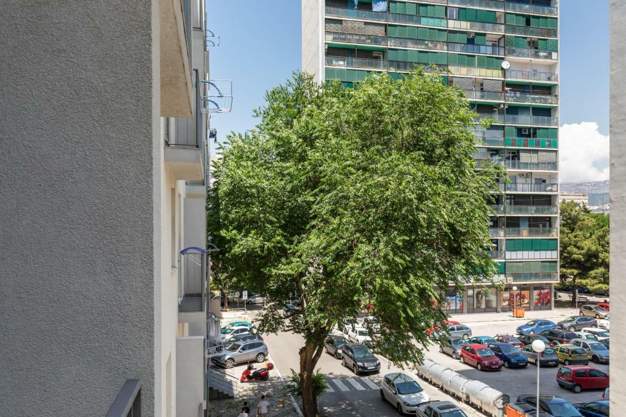 Apartment Marcela With Private Parking Split Bagian luar foto